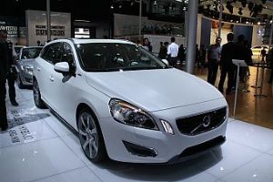 2012ֶV60 T6 R-Design˶