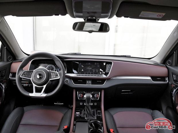 众泰T600 Coupe 内饰图