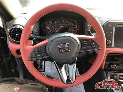日产GT-R 内饰图