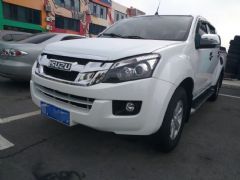 2015款五十铃D-MAX 2.5T手动四驱豪华款