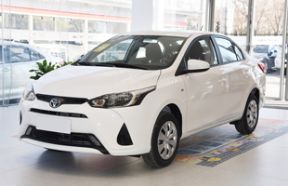 YARiS L 