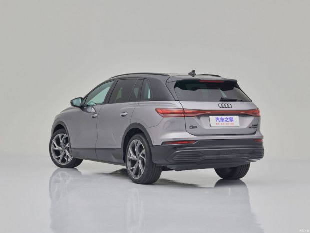 上汽奥迪 奥迪Q5 e-tron 2023款 50 e-tron quattro 荣耀型 影武士版