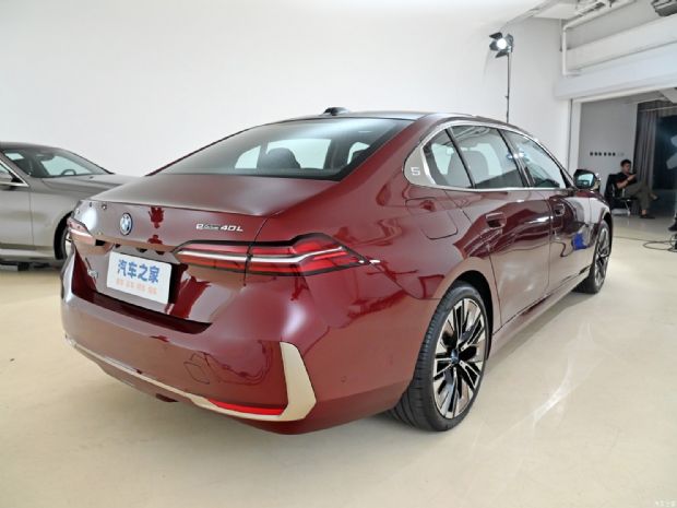 华晨宝马 宝马i5 2024款 eDrive 40L  豪华套装