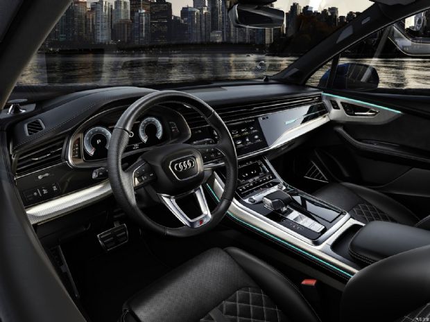 µ() µQ7 2025 50 TDI quattro S line Ӣ