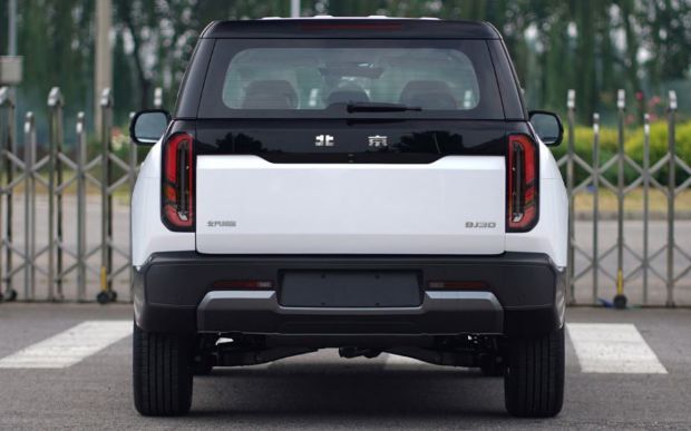 轻越野SUV 北京BJ30预告图发布 今年年内上市