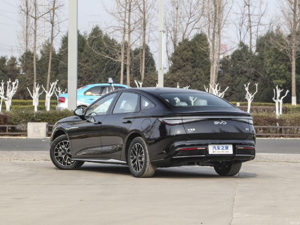 ǵ  2023 DM-i 1.5L 121km Ӣ