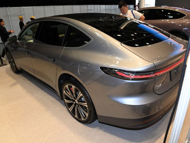 ε εET7 2024 100kWh 