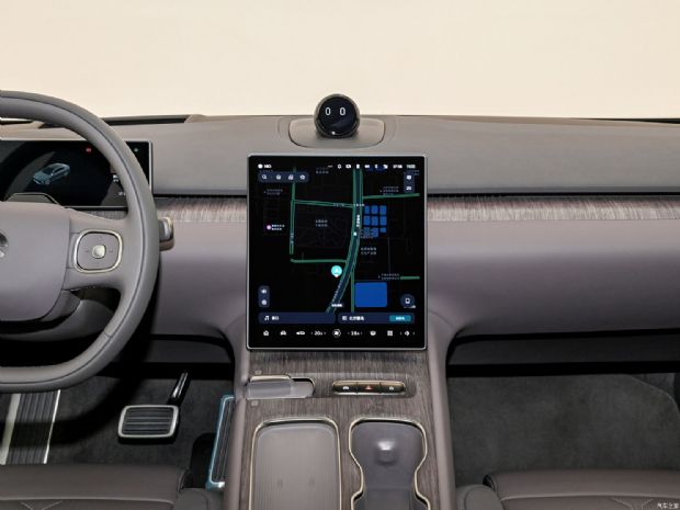 ε εET7 2024 100kWh
