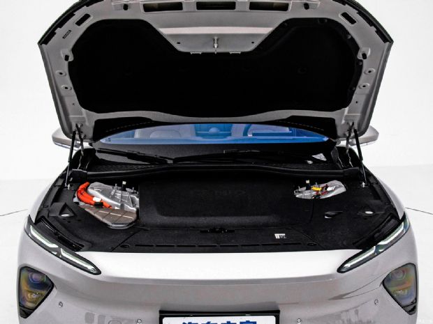 ε εET7 2024 100kWh 