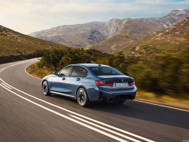 () 3ϵ() 2024 330i M Sport