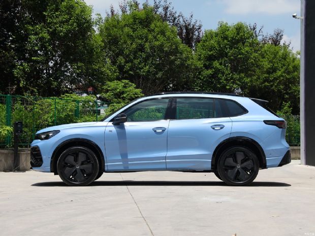  ;L 2024 PRO 380TSI R-Line