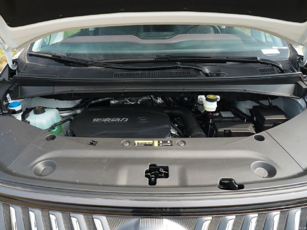 广汽乘用车 传祺M8 2024款 大师系列 400T 尊贵版