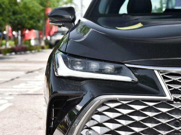 һ  2024 ˫ 2.5L XLE
