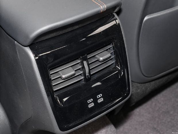 һ  2024 ˫ 2.0L Limited콢