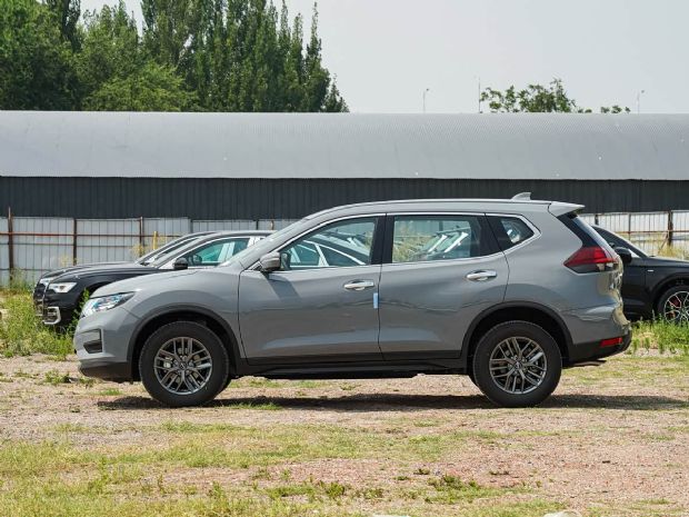 http://car2.autoimg.cn/cardfs/product/g30/M0B/BE/29/620x0_1_autohomecar__CjIFU2hhHbaAAoTaACg4ohZlspQ053.jpg