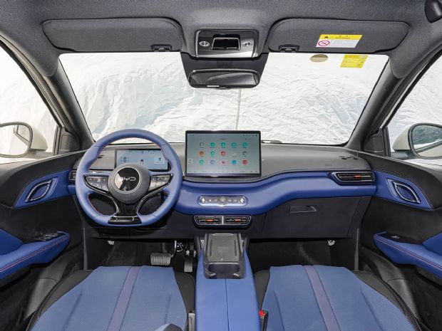 http://car2.autoimg.cn/cardfs/product/g31/M05/56/1E/620x0_1_autohomecar__ChtlyGfz7cGATB6yACRzgjSizb8292.jpg