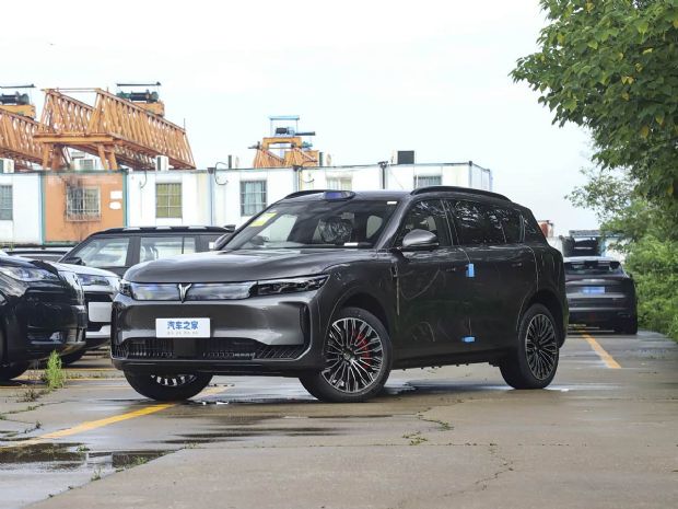 http://car2.autoimg.cn/cardfs/product/g30/M01/57/11/620x0_1_autohomecar__Chtk2GhgCm6AdKegADwpnNVjjcg892.jpg
