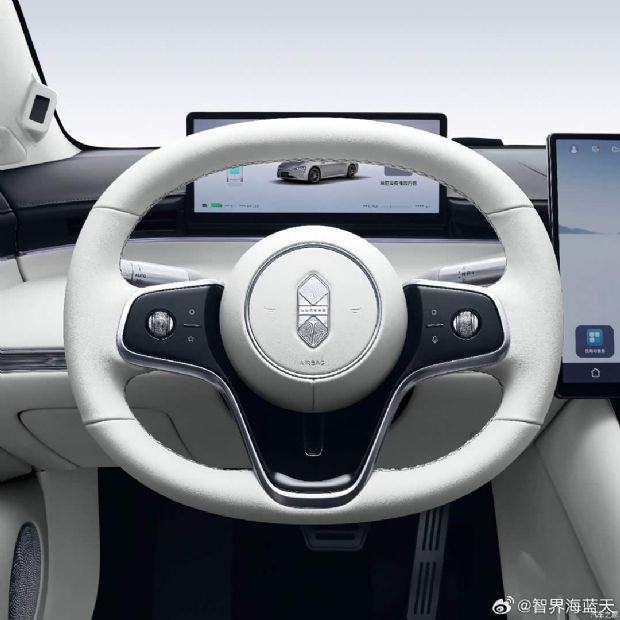 http://www2.autoimg.cn/chejiahaodfs/g28/M04/F1/68/620x0_1_autohomecar__Chtlx2h1xZeAJdbfAAIyh0HA3aE20.jpeg