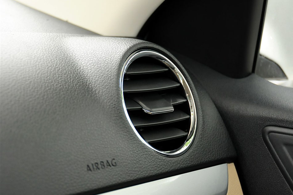 2015 1.6L Զ 