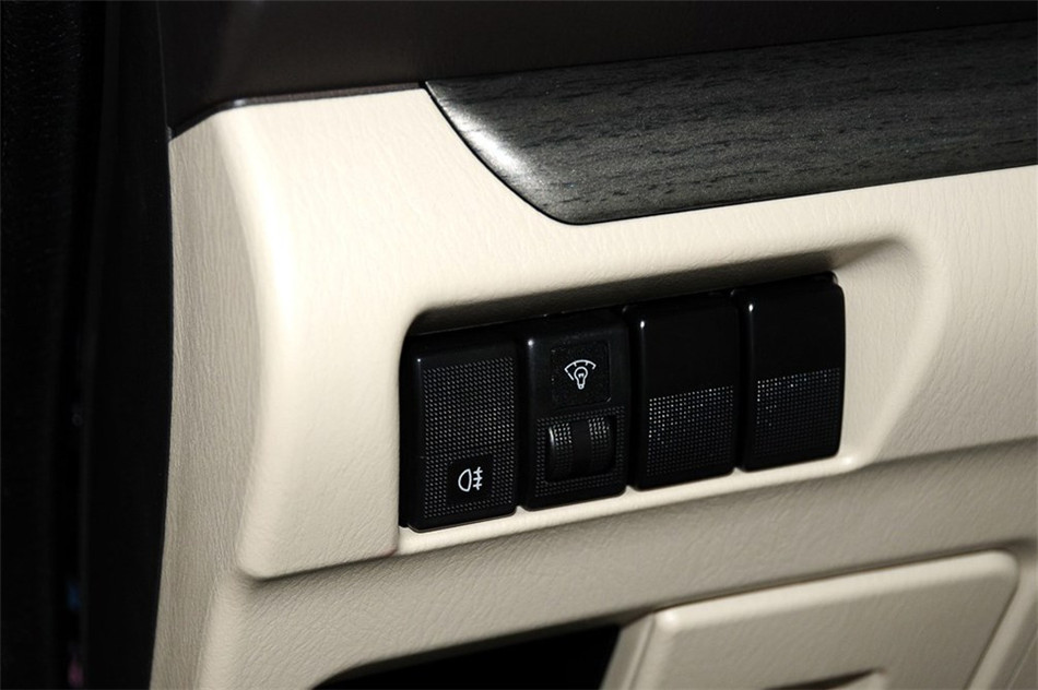  2013 1.6L MT 7  