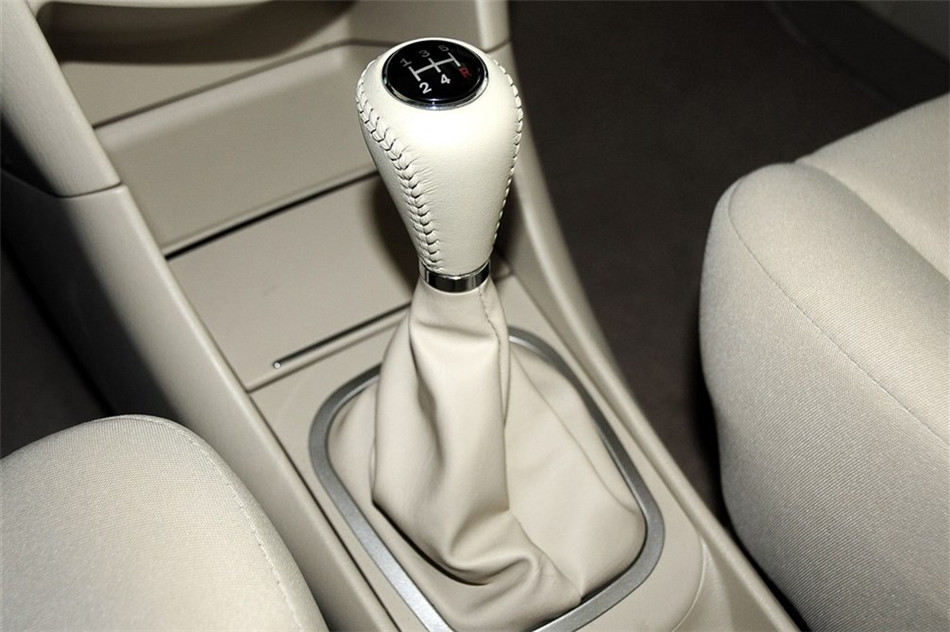  2013 1.6L MT 7  