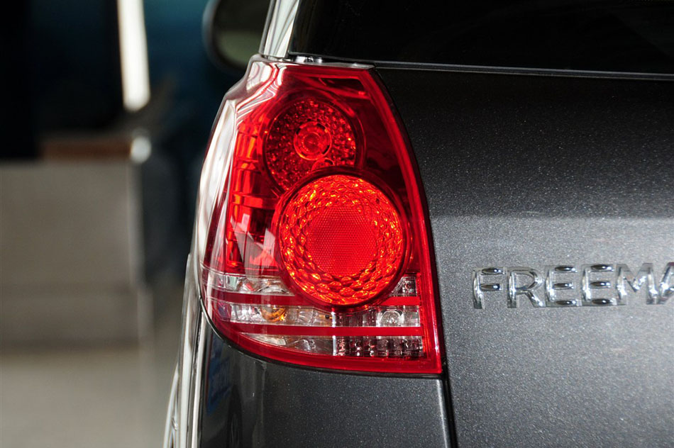  2013 1.6L MT 7 ϸ