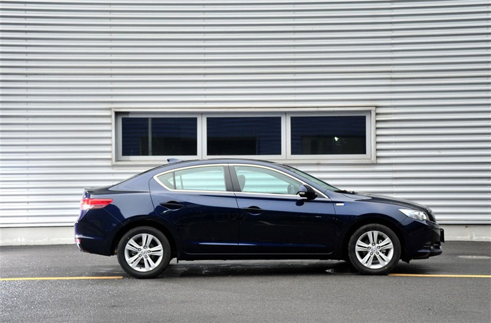 2013 1.5L AT Hybrid