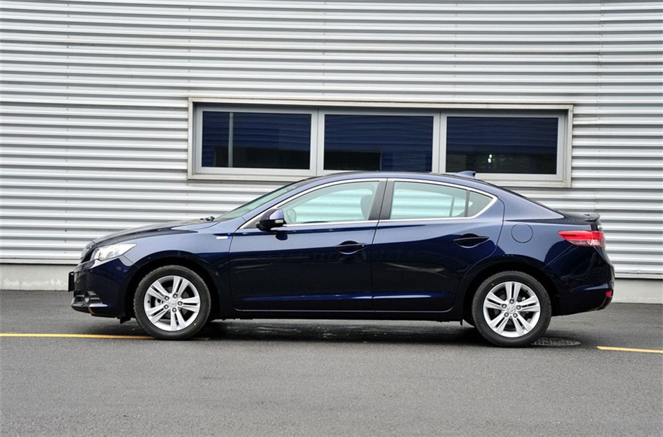 2013 1.5L AT Hybrid