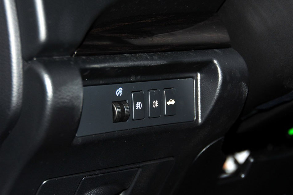 2013  1.6L ֶа