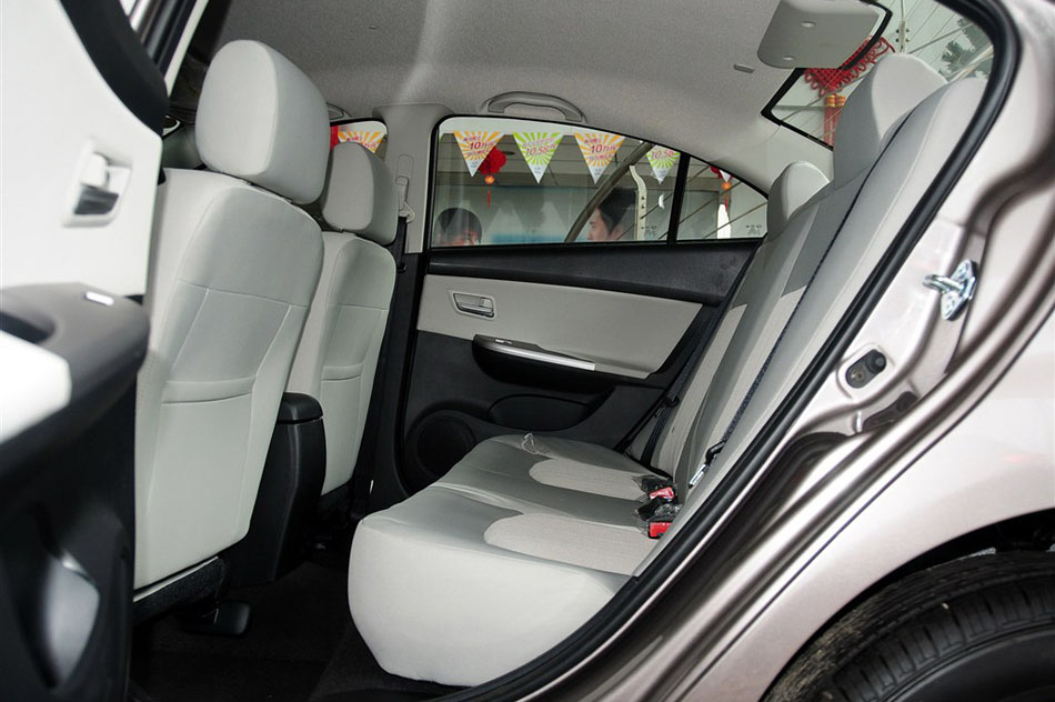 2013  1.6L ֶа