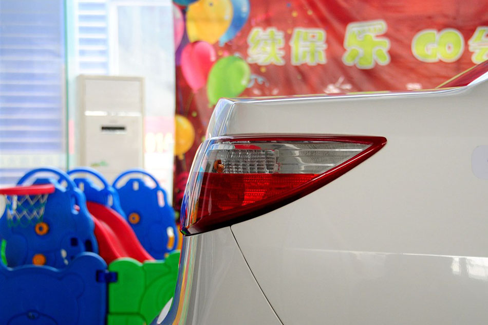 2014  1.6L ֶھ 