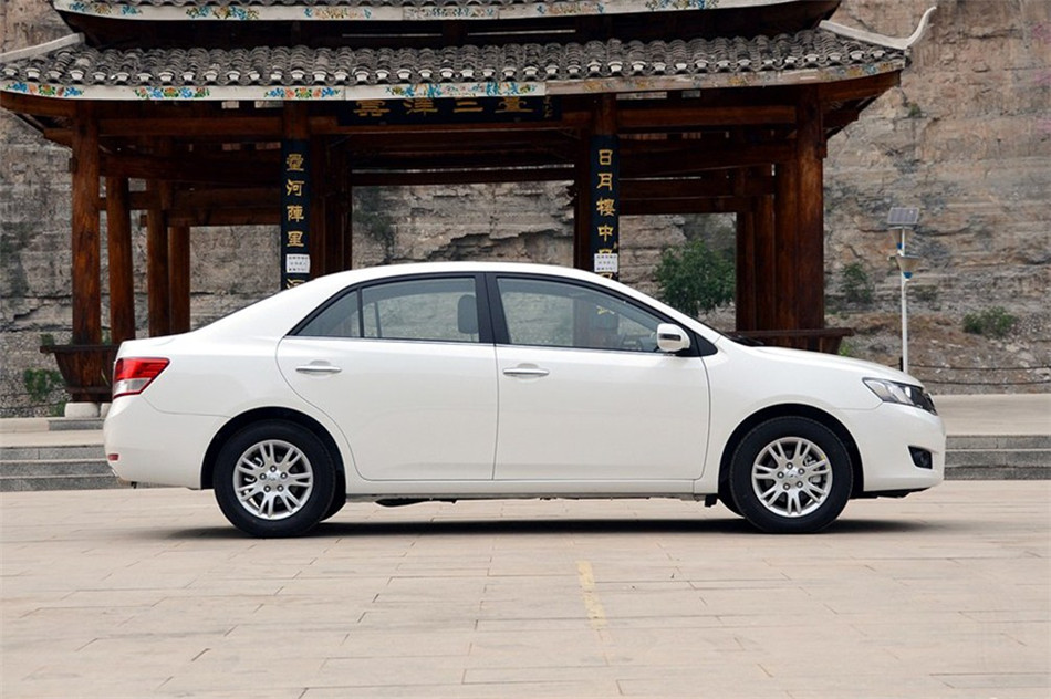 ̩Z300 2013 1.6L AT   