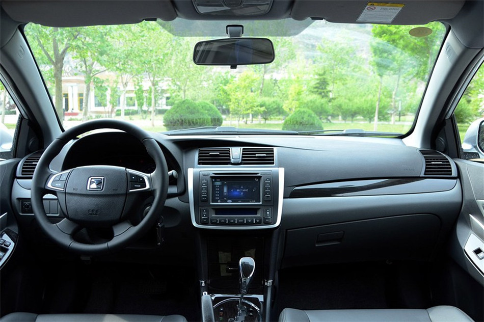 ̩Z300 2013 1.6L AT  