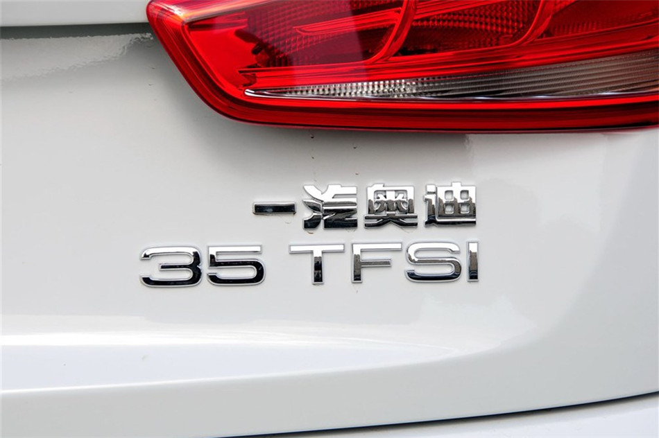 µQ3 2013 35 TFSI ȡ