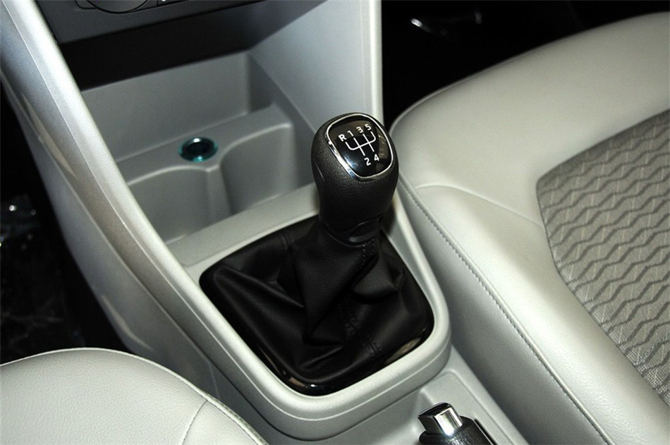 2013 1.6L MT ѡ 