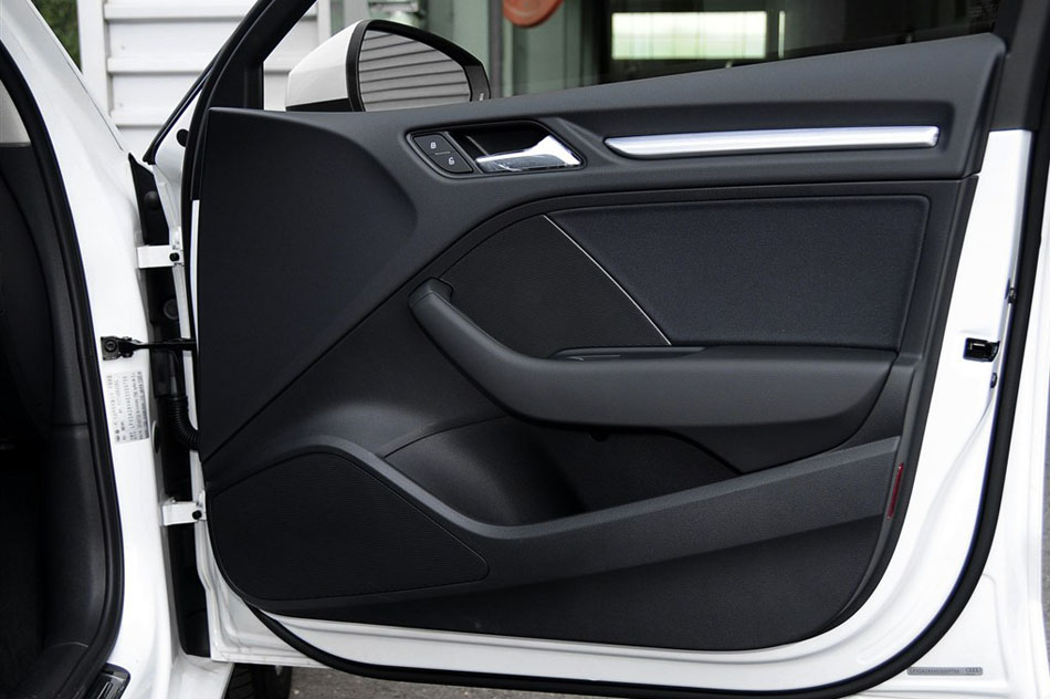 2014 Limousine 35 TFSI ʱ οռ