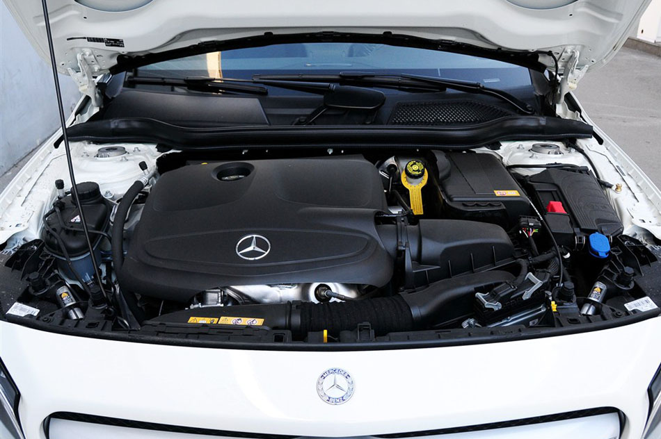 2015 GLA 260 4MATIC 