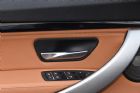 2019款 320i M运动型 座椅空间