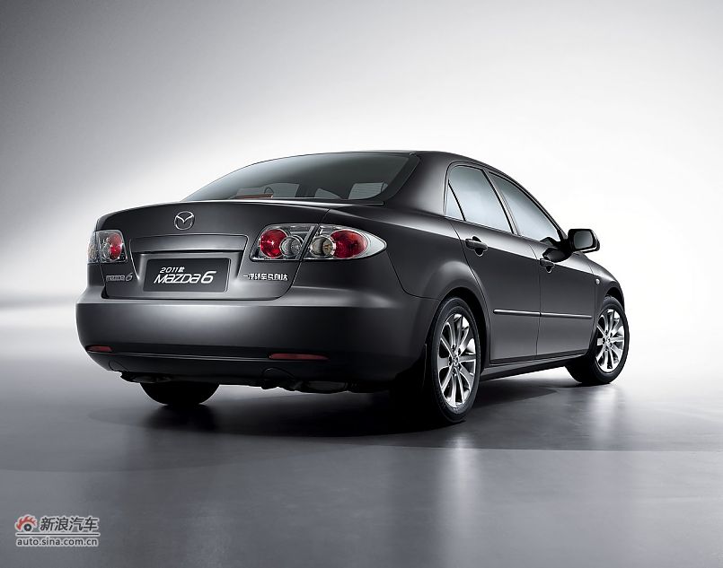 2011Դ6