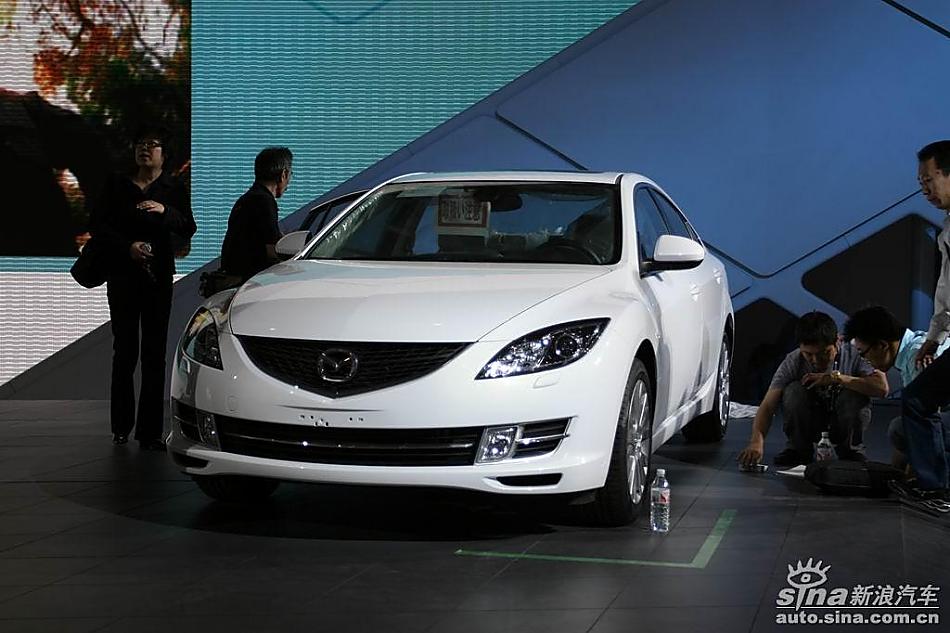 ڢMazda6