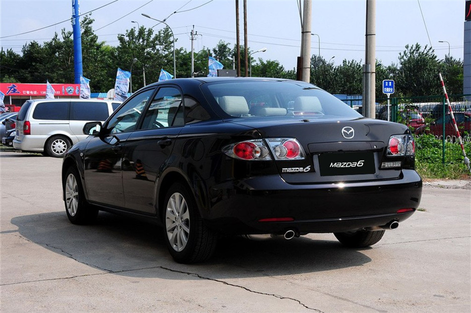 Դ6 2012 2.0L AT  