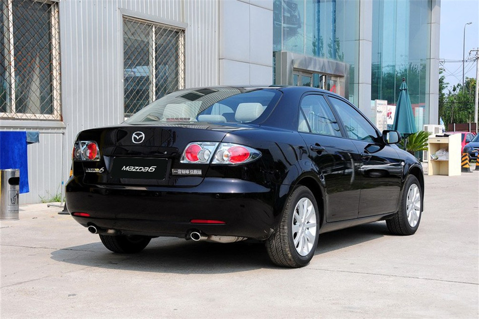 Դ6 2012 2.0L AT  
