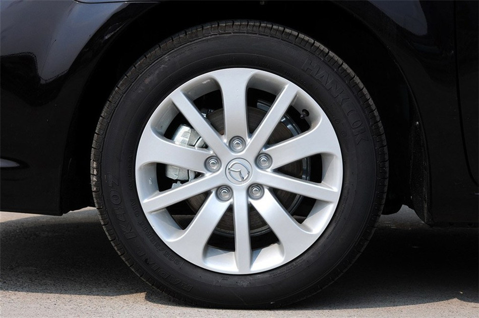 Դ6 2012 2.0L AT  ϸ