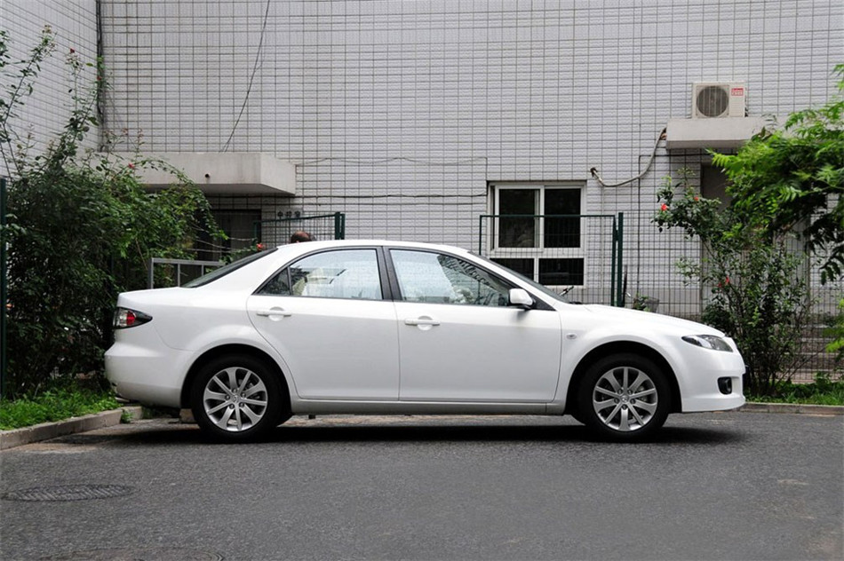 Դ6 2012 2.0L AT ʱ 