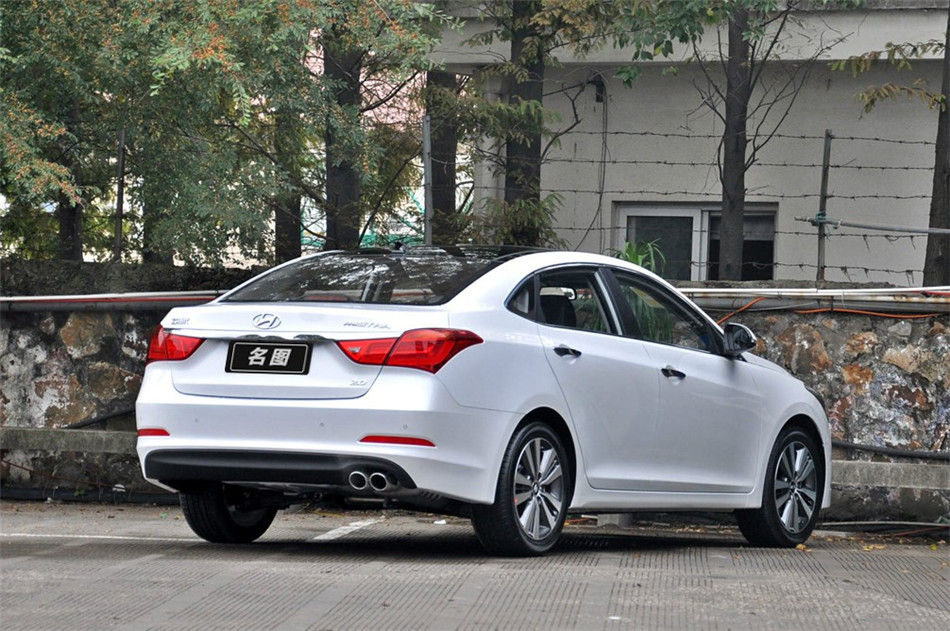 2014 2.0L AT 콢 