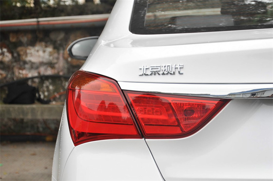 2014 2.0L AT 콢 