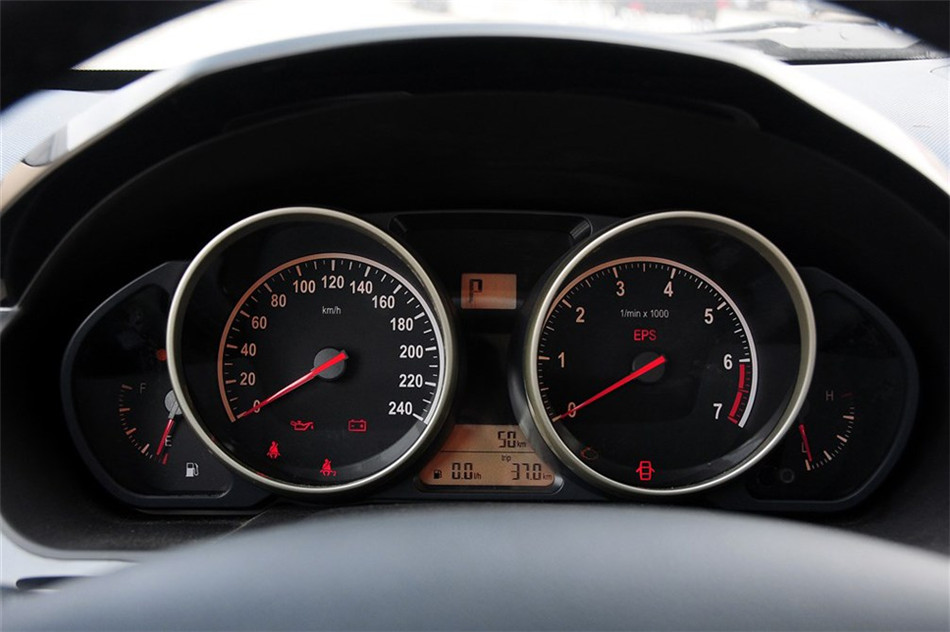 лH330 2013 1.5L AT 