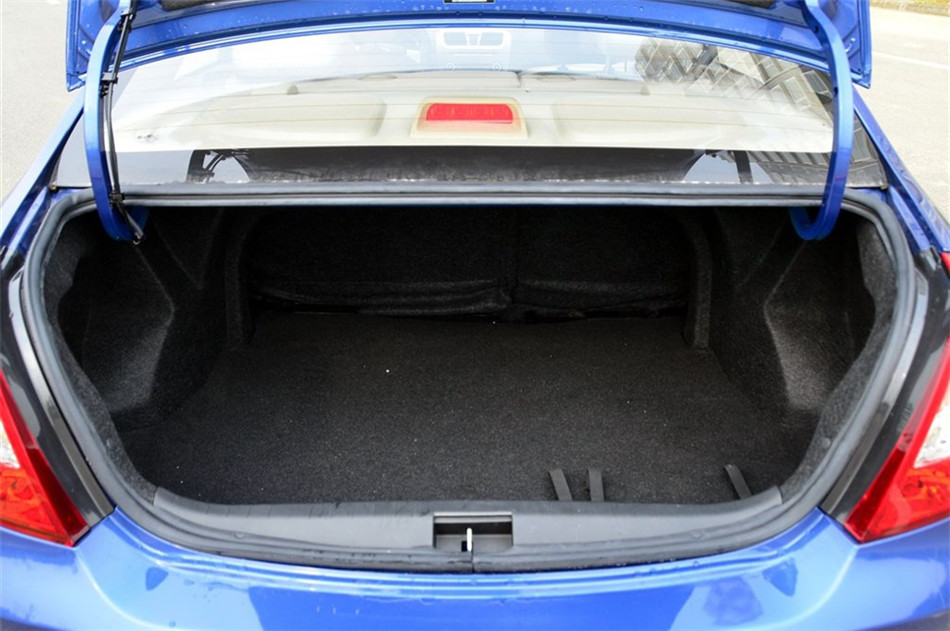 2014 1.3L MT ֶ׼ οռ