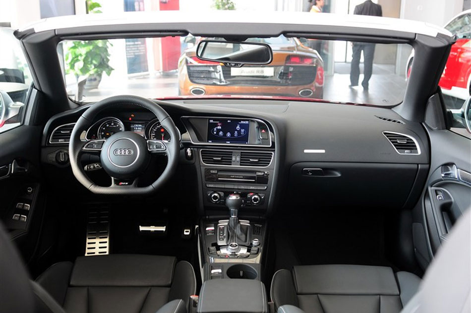 2013µRS5 Cabriolet