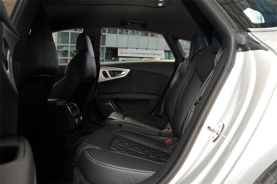 µS7 2013 S7 4.0TFSI οռ